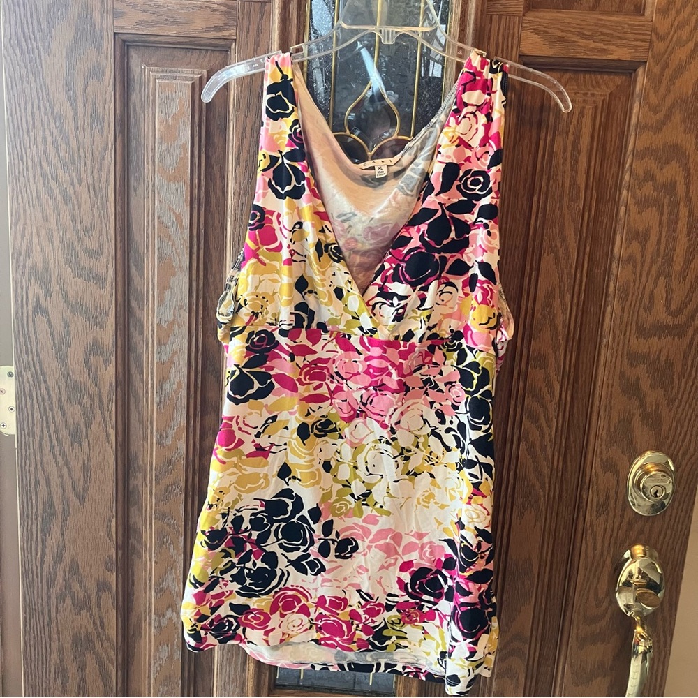 CAbi Crossover Top Size XL Ruched Jersey Multi Color Floral Style # 404 Stretch‎